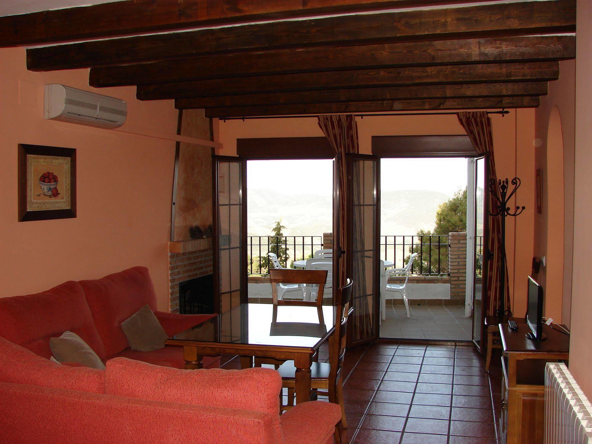 Apartamentos Sierra De Segura セグラ・デ・ラ・シエラ エクステリア 写真