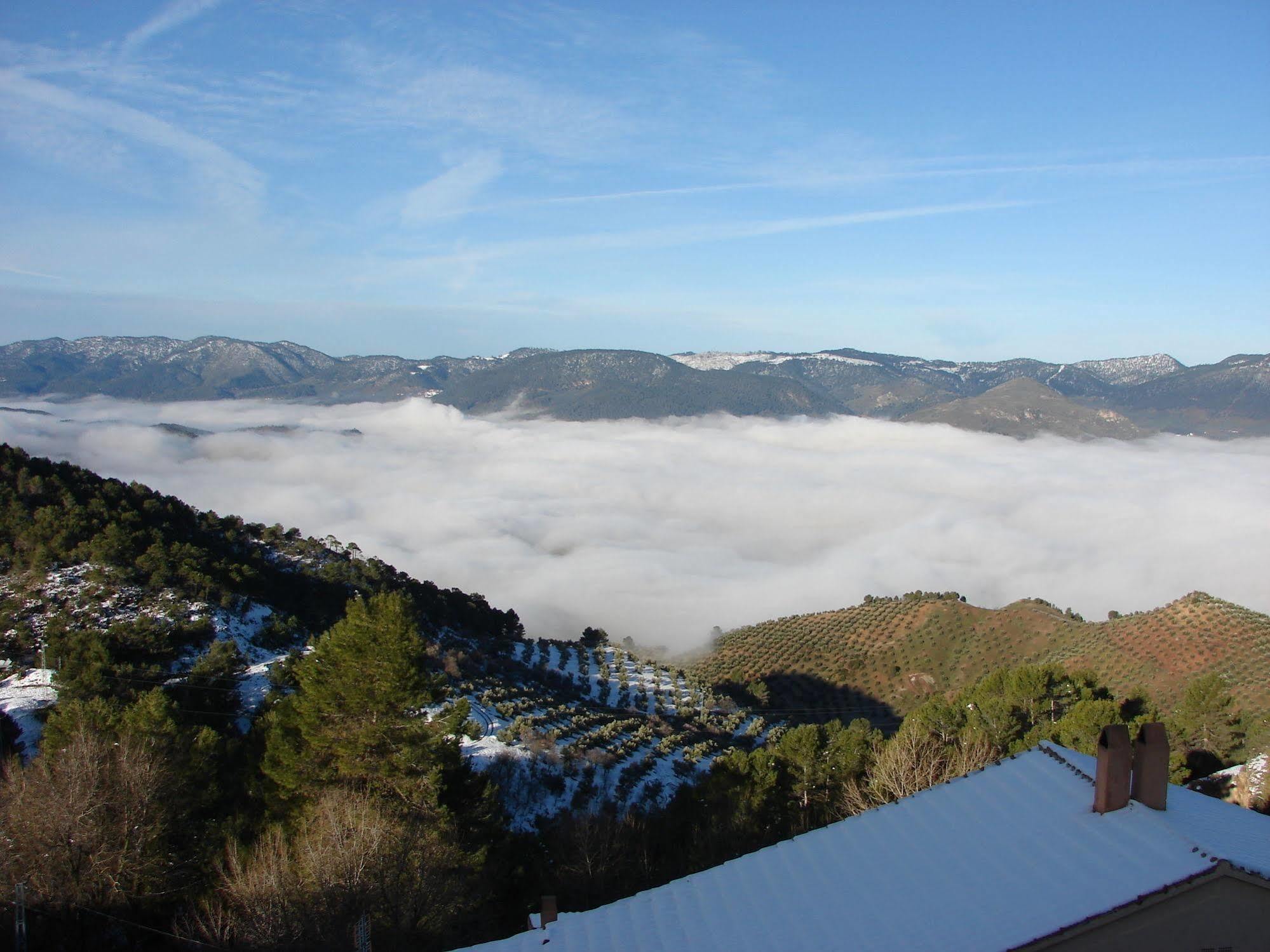 Apartamentos Sierra De Segura セグラ・デ・ラ・シエラ エクステリア 写真